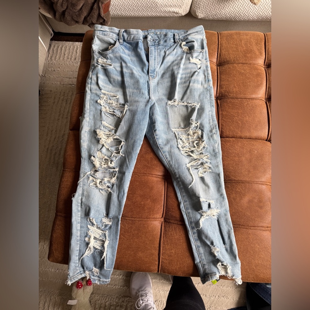 American Eagle Outfitters Light Blue Distressed Jeans
